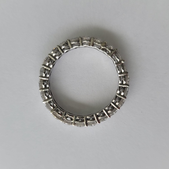 Genuine 2.00ct Diamond & Platinum Eternity Band - Picture 8 of 16